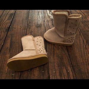 Baby Girls Old Navy Boots, Size 5
